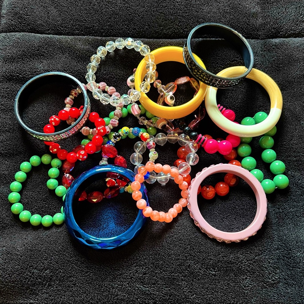 20 Piece Lot of Random Used Y2K Style Beaded and Bangle Bracelets